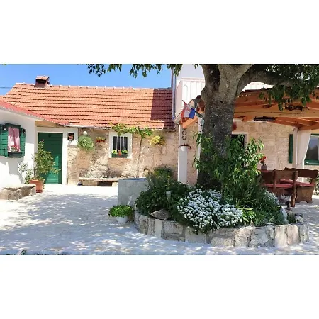 Semesterbostad House Kuna - Kuca Za Odmor I Opustanje -np Krka