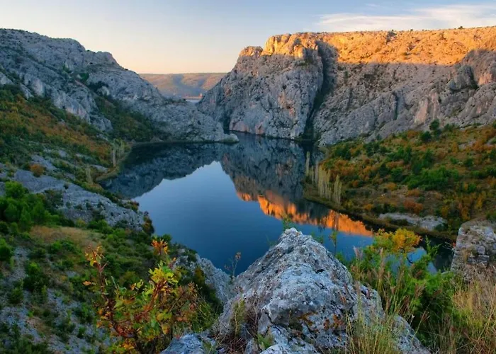Hébergement de vacances House Kuna - Kuca Za Odmor I Opustanje -np Krka Bristane