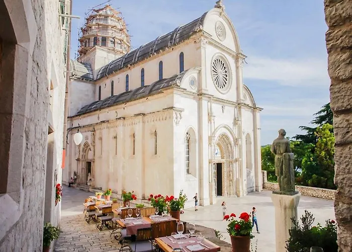 House Kuna - Kuca Za Odmor I Opustanje -np Krka Hébergement de vacances *