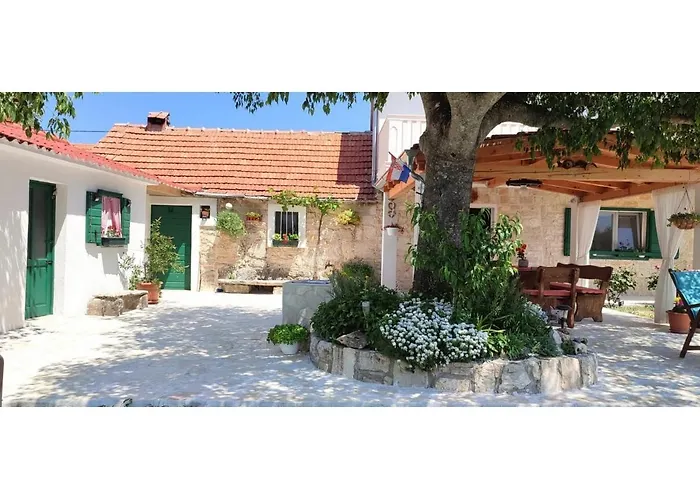 בית נופש House Kuna - Kuca Za Odmor I Opustanje -np Krka