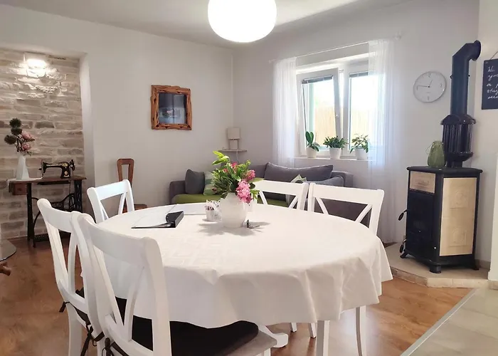 בית נופש House Kuna - Kuca Za Odmor I Opustanje -np Krka *