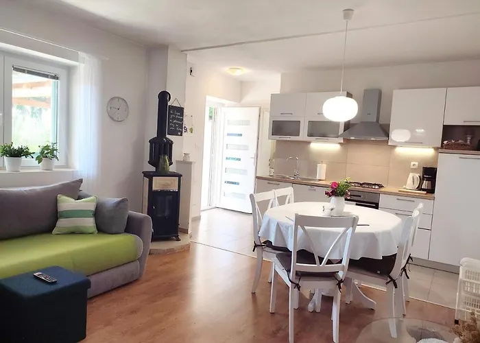 Casa de Férias House Kuna - Kuca Za Odmor I Opustanje -np Krka Bristane